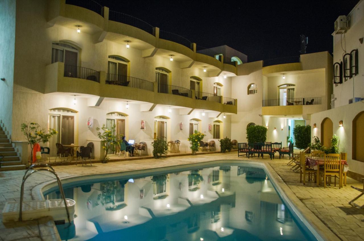 New Yalla Hotel Дахаб Екстериор снимка