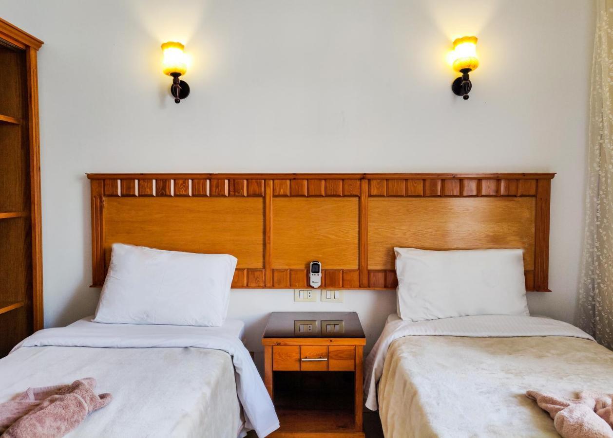 New Yalla Hotel Дахаб Екстериор снимка