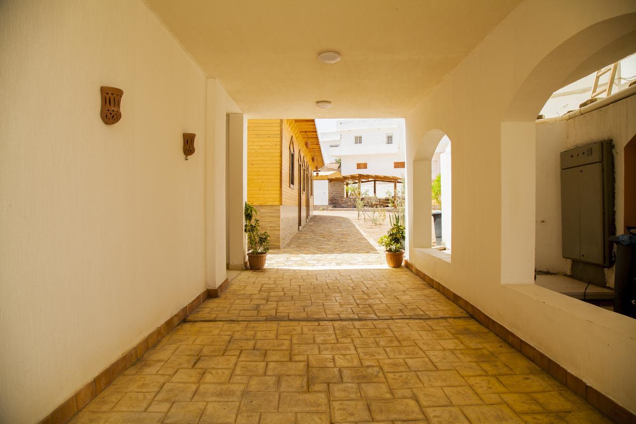 New Yalla Hotel Дахаб Екстериор снимка