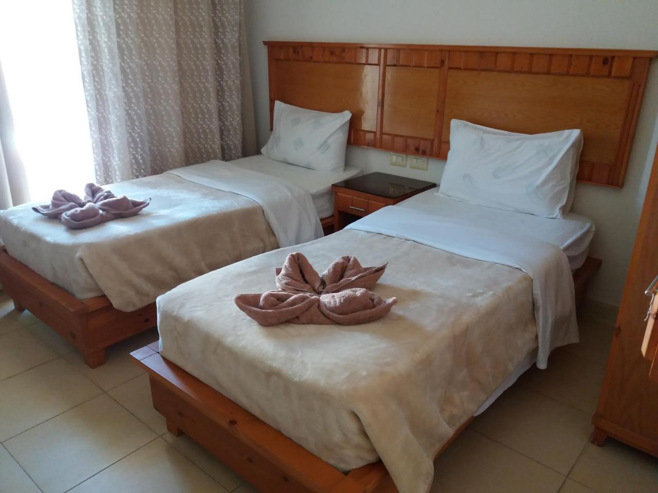 New Yalla Hotel Дахаб Екстериор снимка