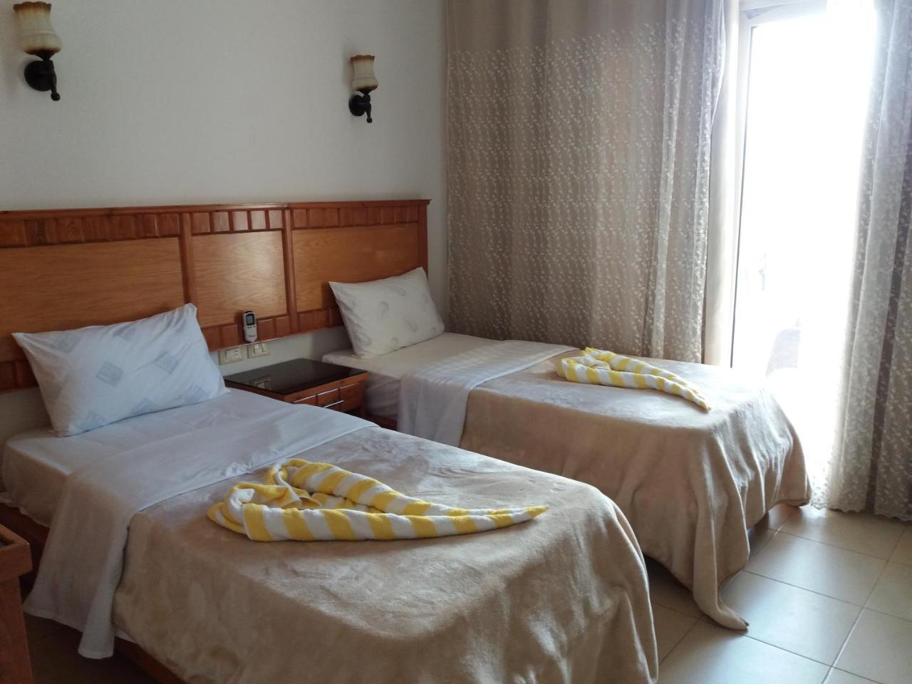New Yalla Hotel Дахаб Екстериор снимка