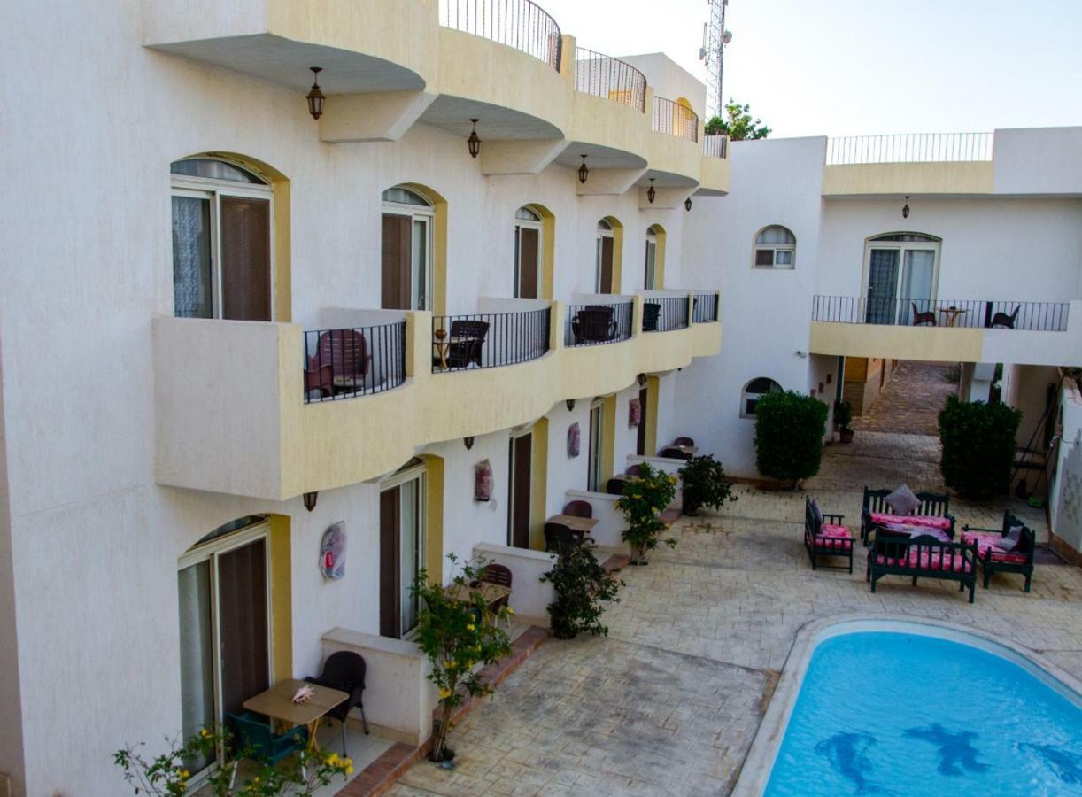 New Yalla Hotel Дахаб Екстериор снимка
